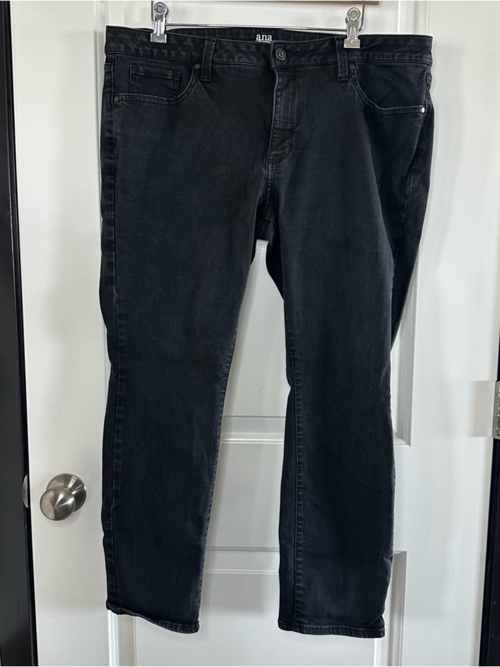a.n.a Black Skinny Jeans Petite Short Stretch Denim | Women’s 18S